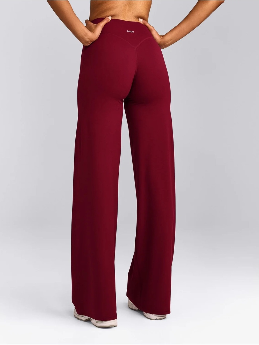 Oner Active straight legs in Ruby red